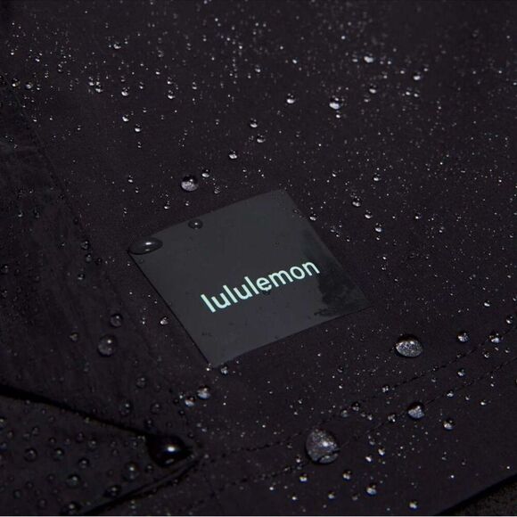 Lululemon Multi-Pocket Cargo High-Rise Hiking Short 5" Size 8 - Picture 5 of 16